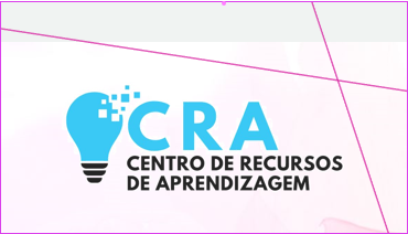 Logotipo do Centro de Recursos de Aprendizagem, uma lâmpada em azul e preto, fundo rosa claro